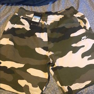 Nike camo shorts